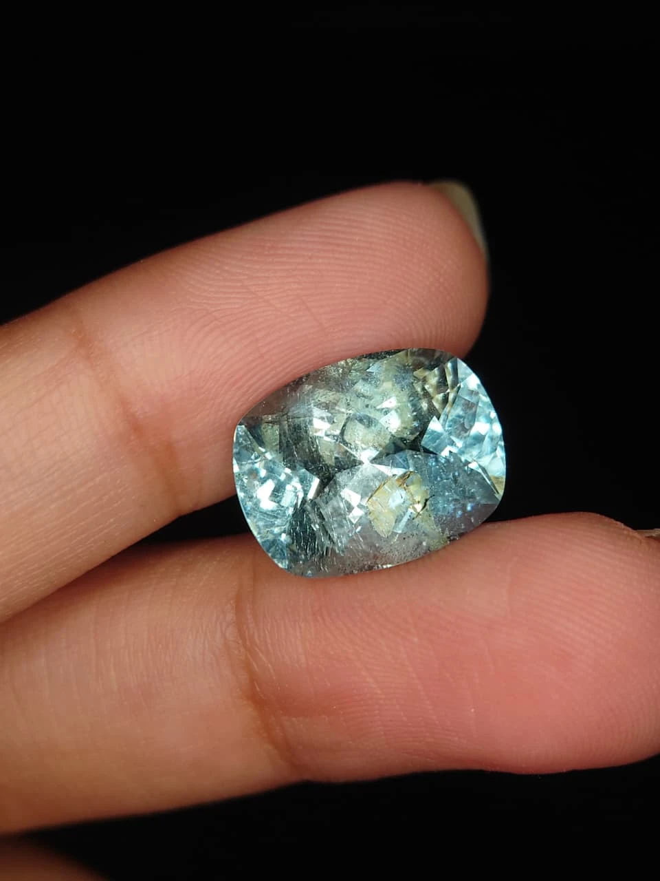 9.4ct Natural Medium Blue Aquamarine from Nigeria — view 3